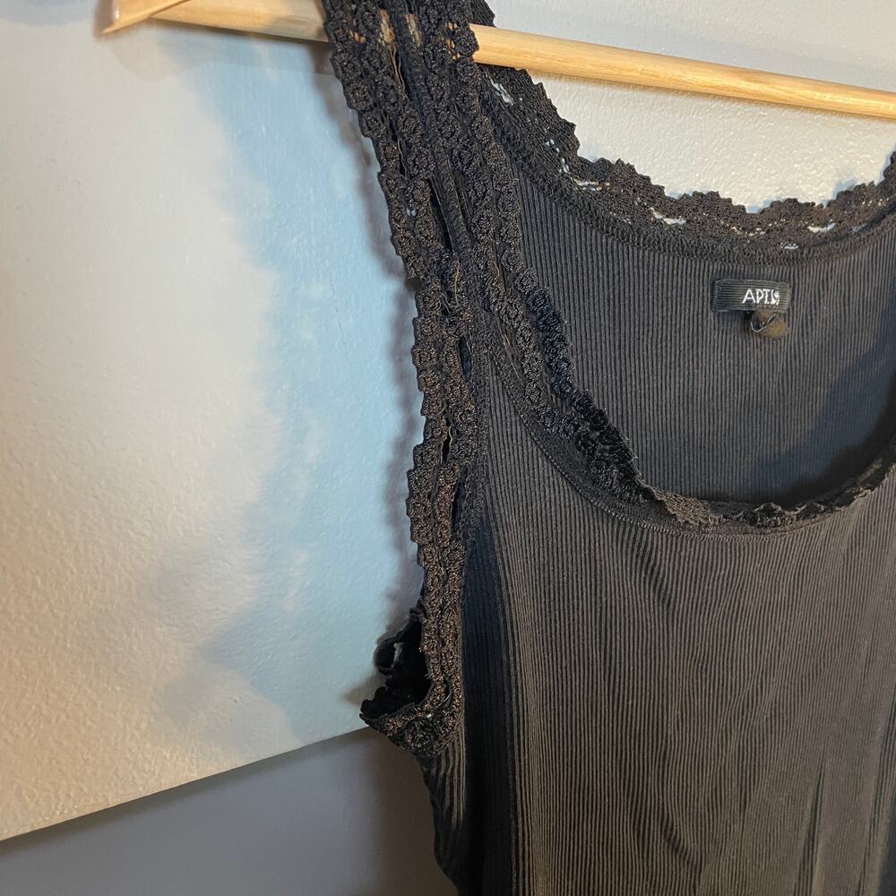 VTG Y2K Lace Neckline Stretchy Ribbed Black Tank Top SZ Medium Witchy 90's - Picture 8 of 14